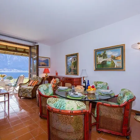 Sleeps 7 Sala Comacina